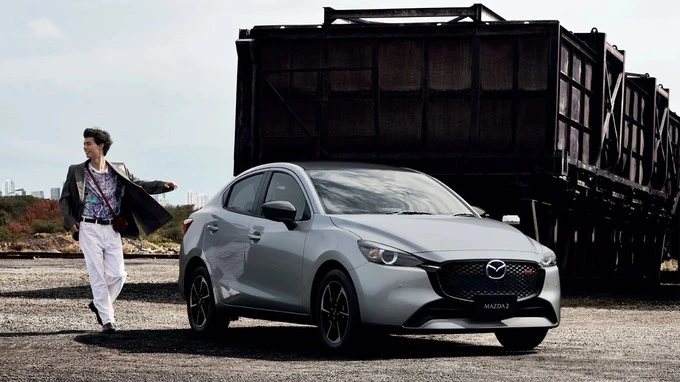 Giá xe Mazda 2 tháng 10/2023: Thấp nhất từ 415 triệu đồng - Ảnh 3.