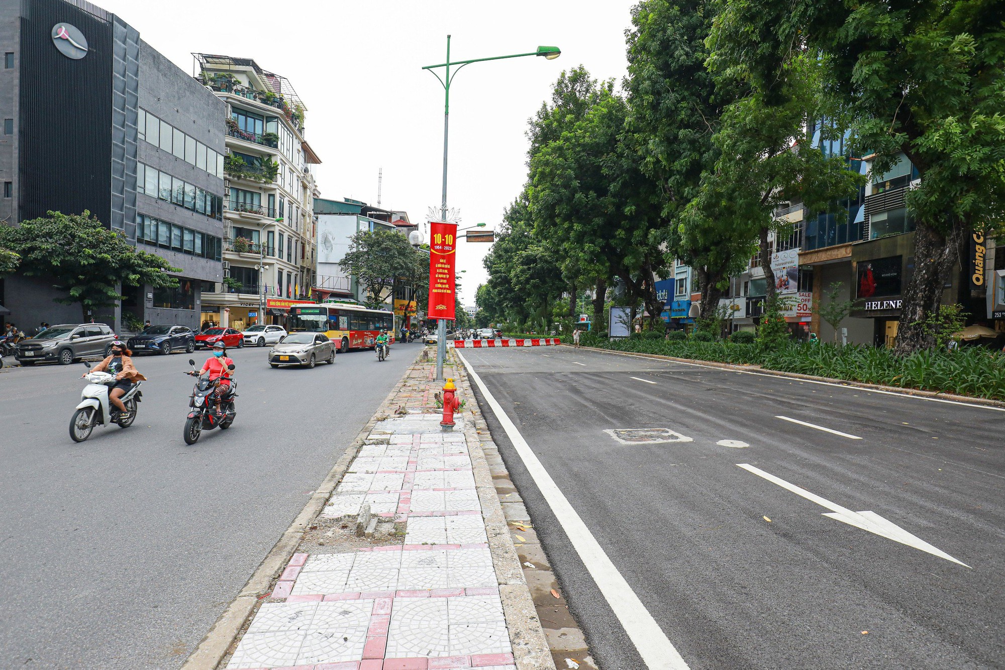 Nhà thầu tuyến Nhổn - ga Hà Nội sắp tháo rào chắn, hoàn trả nhiều vị trí mặt đường - Ảnh 11.