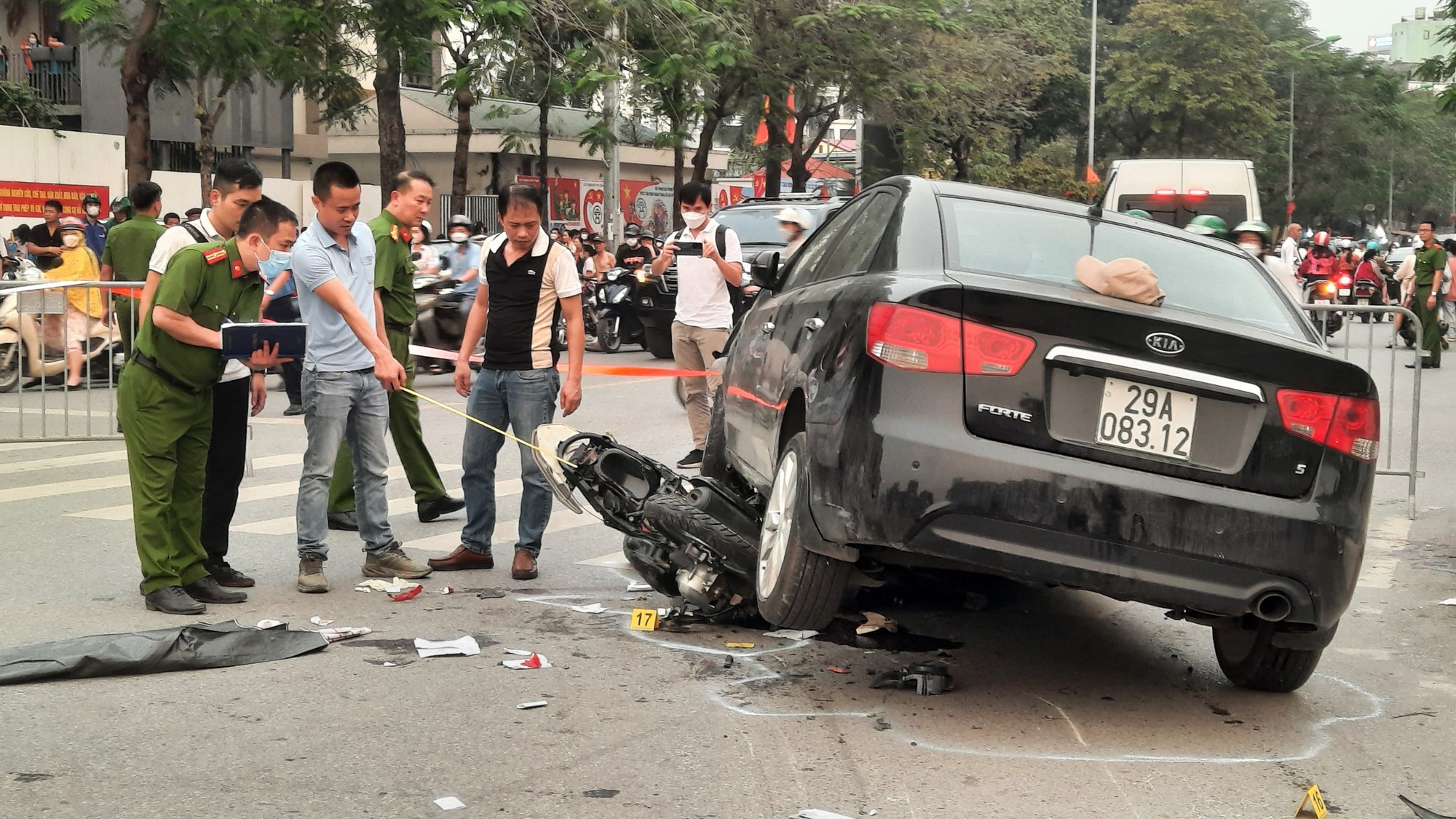 Hà Nội: Tai nạn giao thông giảm sâu cả 3 tiêu chí - Ảnh 2.