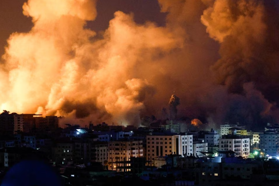 Hamas cảnh báo sát hại con tin nếu Israel tập kích dân thường không báo trước - Ảnh 1.