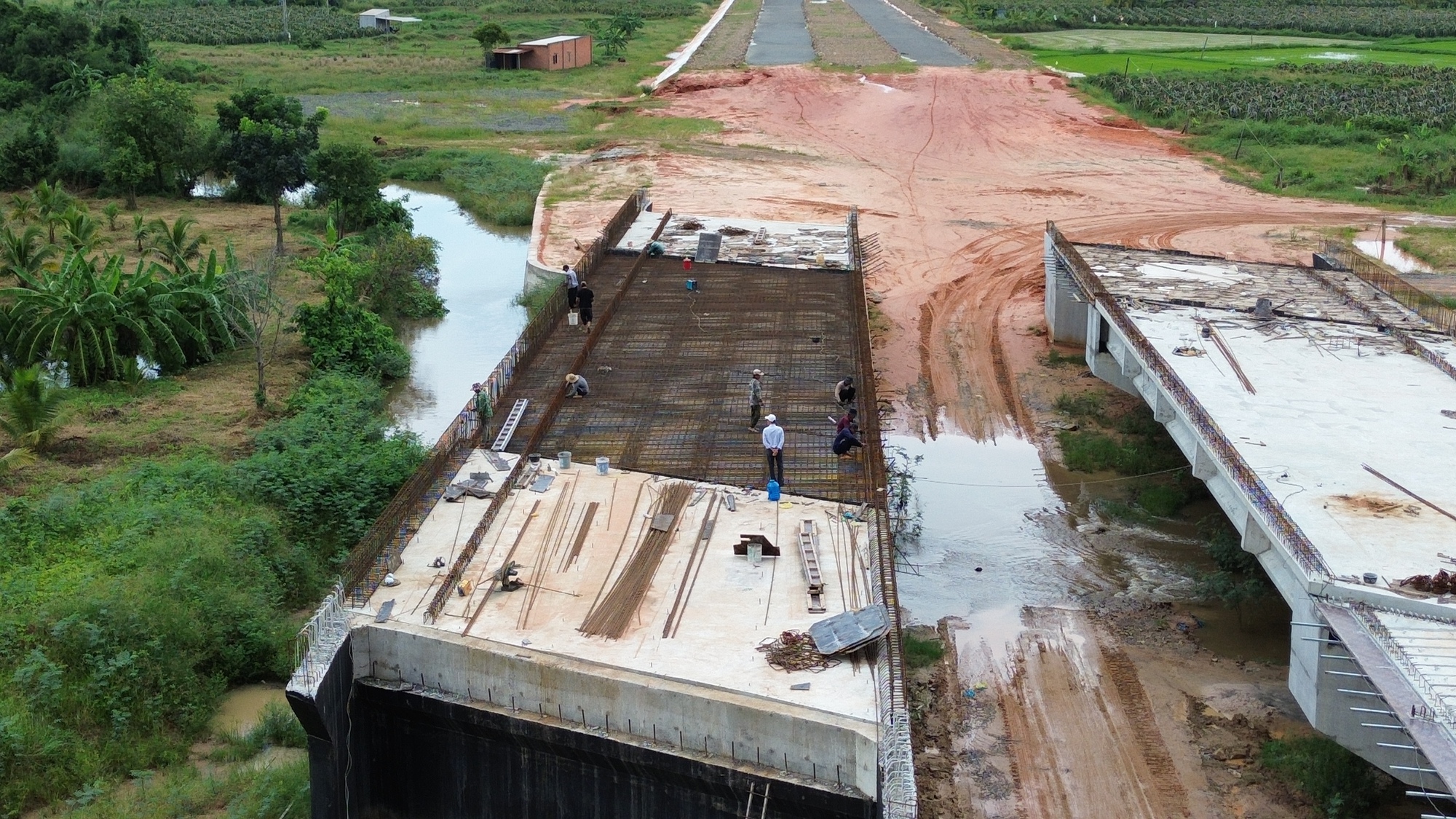 Đường nối cao tốc Phan Thiết – Dầu Giây lỡ hẹn ngày thông xe - Ảnh 1.