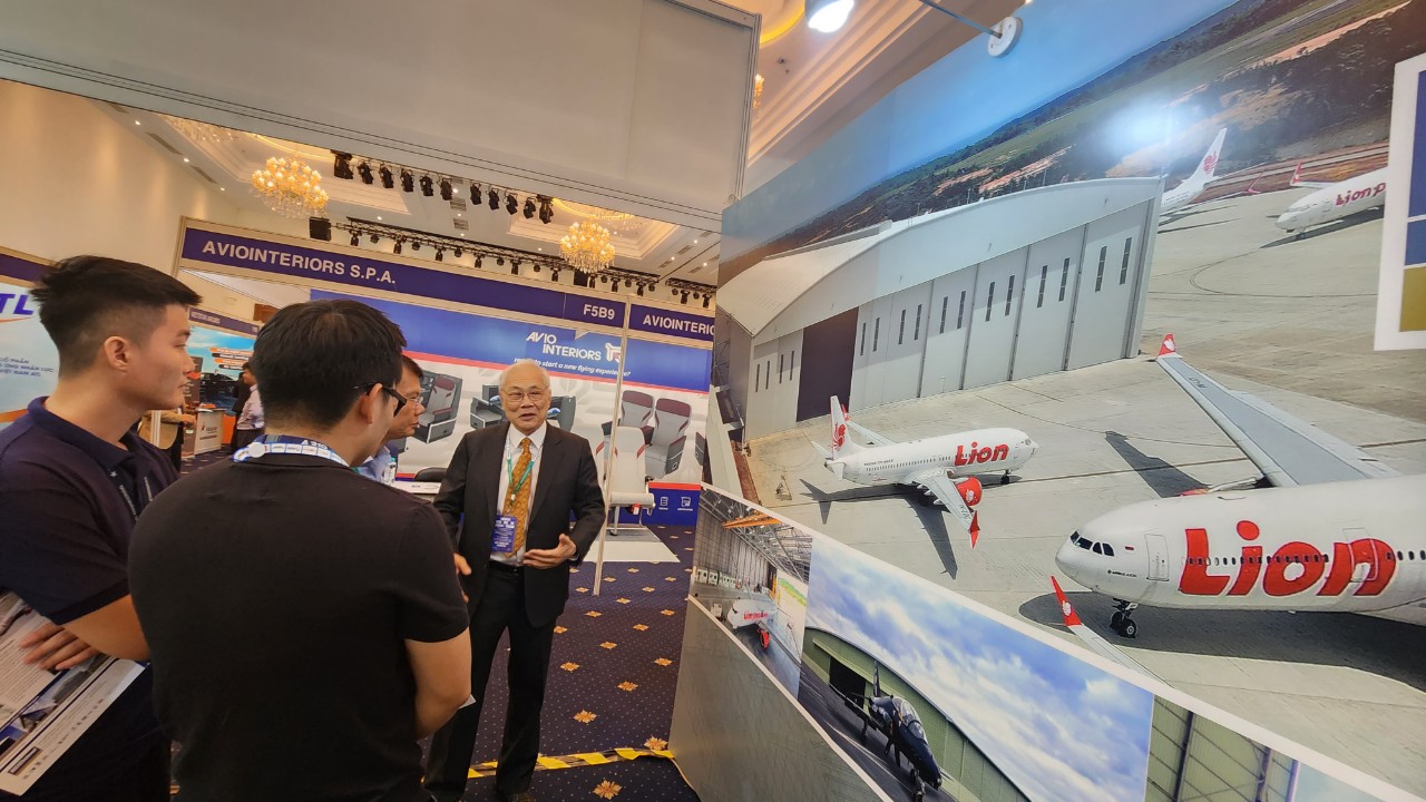 Triển lãm quốc tế Hàng không Việt Nam - VIAE 2023 tương lai thách thức, giải pháp - Ảnh 2.