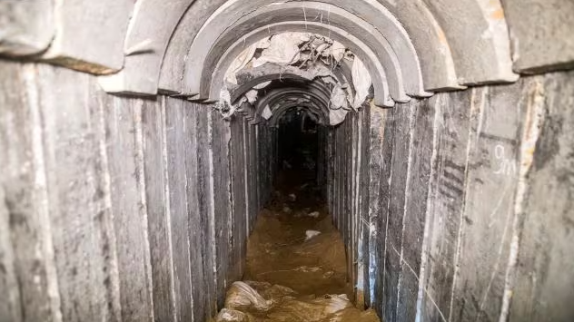 Điều ít biết về hệ thống đường hầm như &quot;thành phố dưới lòng đất&quot; của Hamas - Ảnh 1.
