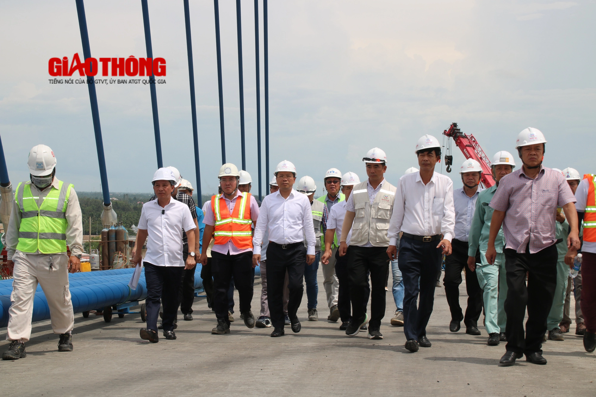 Cầu Mỹ Thuận 2 hợp long sớm 1 tháng so kế hoạch - Ảnh 5.