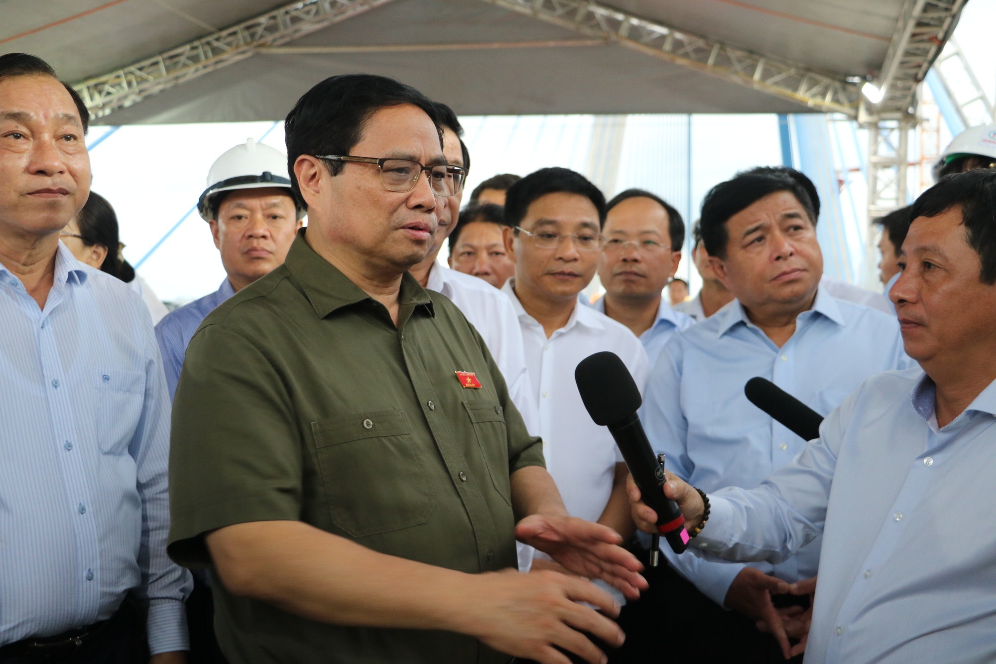 Thủ tướng phát lệnh hợp long cầu Mỹ Thuận 2 - Ảnh 2.