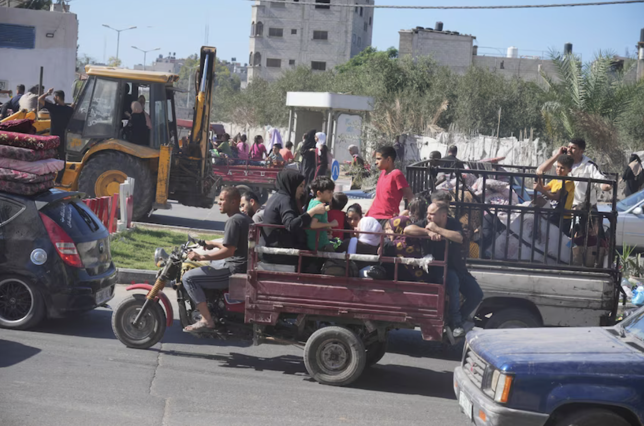 Giờ cảnh báo tấn công cận kè, hàng nghìn người ở Gaza lũ lượt sơ tán - Ảnh 6.
