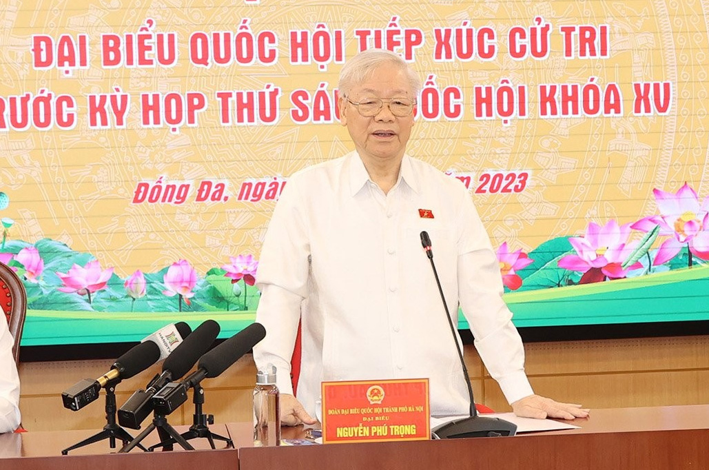 Tổng Bí thư Nguyễn Phú Trọng tiếp xúc cử tri tại Hà Nội - Ảnh 1.