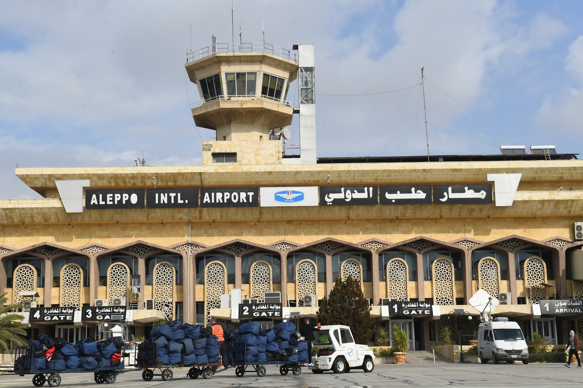 Syria cáo buộc Israel không kích sân bay Aleppo lần thứ hai chỉ trong ba ngày - Ảnh 1.