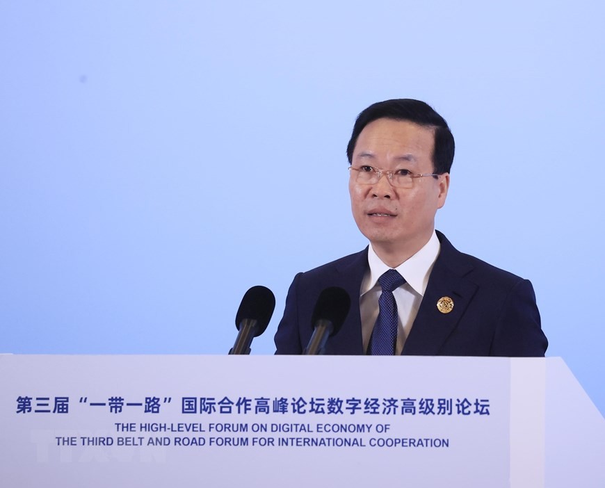 Chủ tịch nước: Việt Nam muốn kết nối với thế giới từ đất liền đến không gian số  - Ảnh 1.
