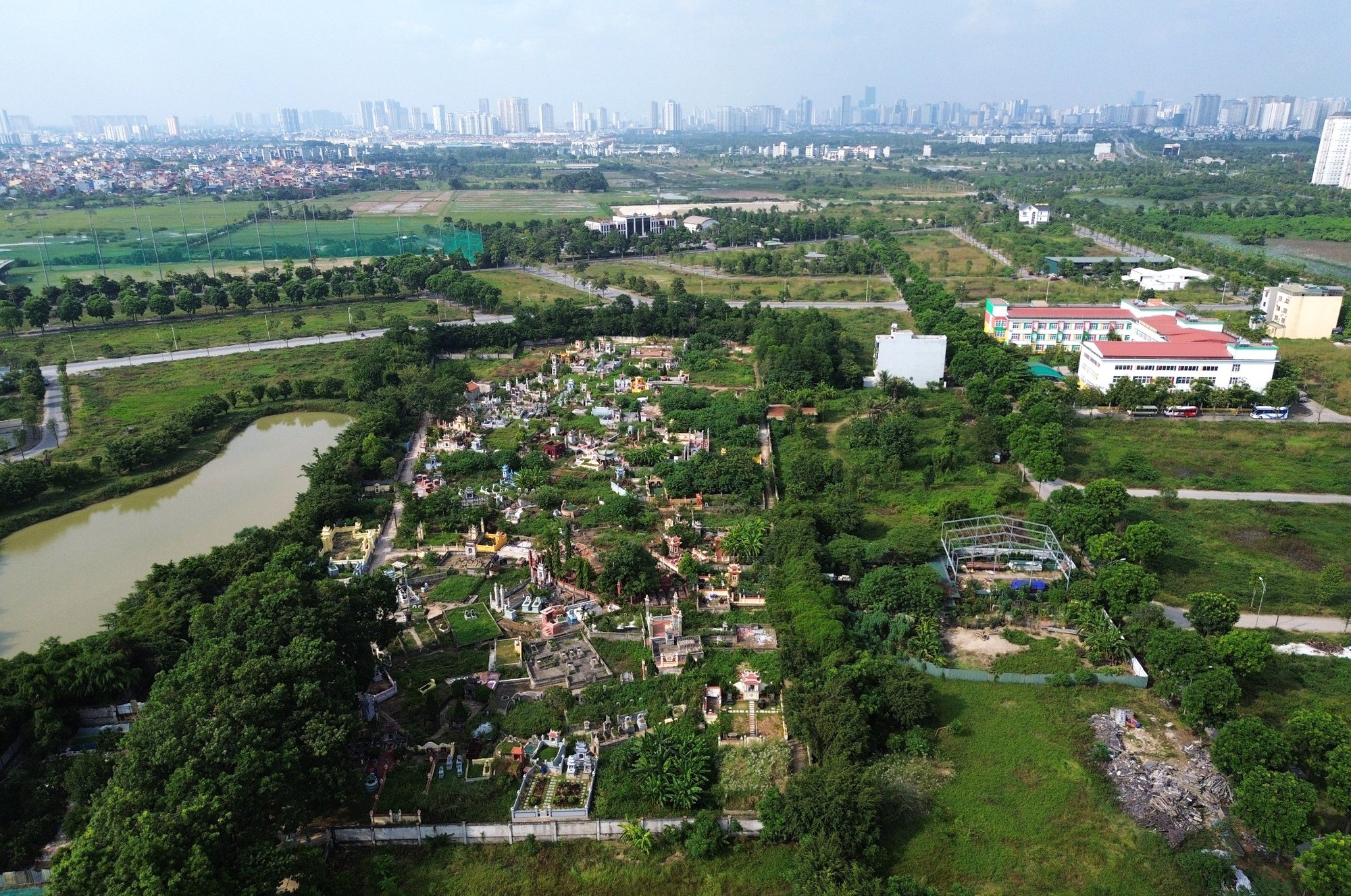 Trạm cấp nước bị cư dân Thanh Hà phản đối vì ô nhiễm, gần nghĩa trang - Ảnh 8.