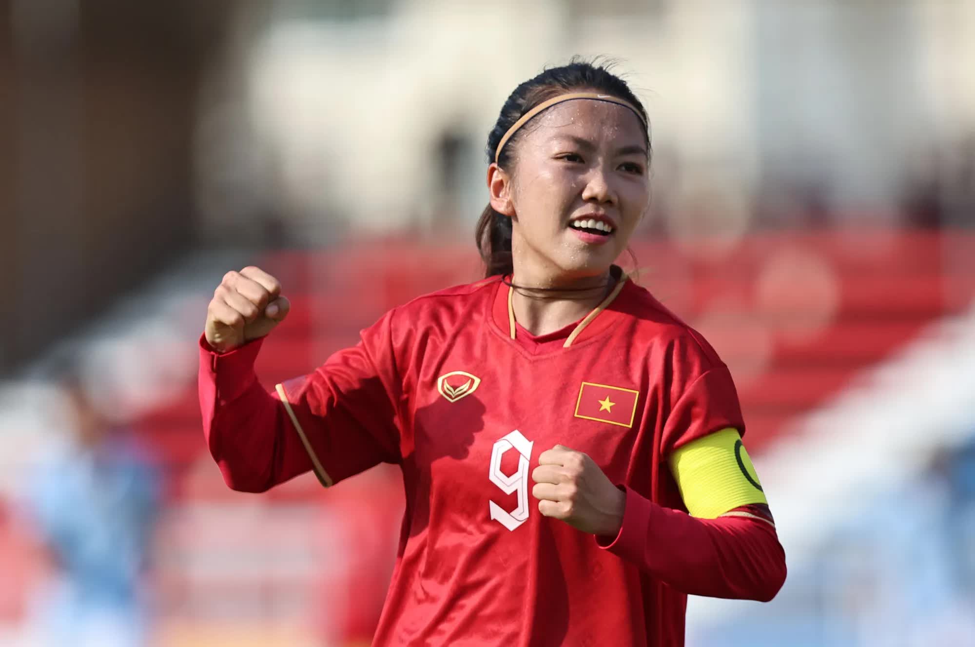 Huỳnh Như báo tin không thể vui hơn cho tuyển nữ Việt Nam trước vòng loại Olympic Paris  - Ảnh 1.