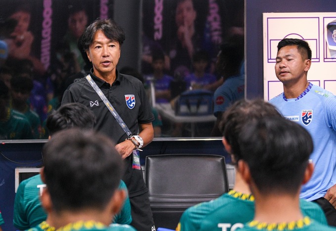 “Siêu kế hoạch” của bóng đá Thái Lan đổ bể, cựu HLV tuyển Việt Nam bị sa thải  - Ảnh 1.