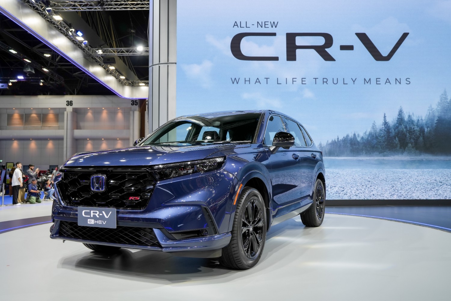 Doanh số tăng gấp 3 lần, CRV Hybrid là mẫu xe bán chạy nhất tháng 4/2024 của Honda