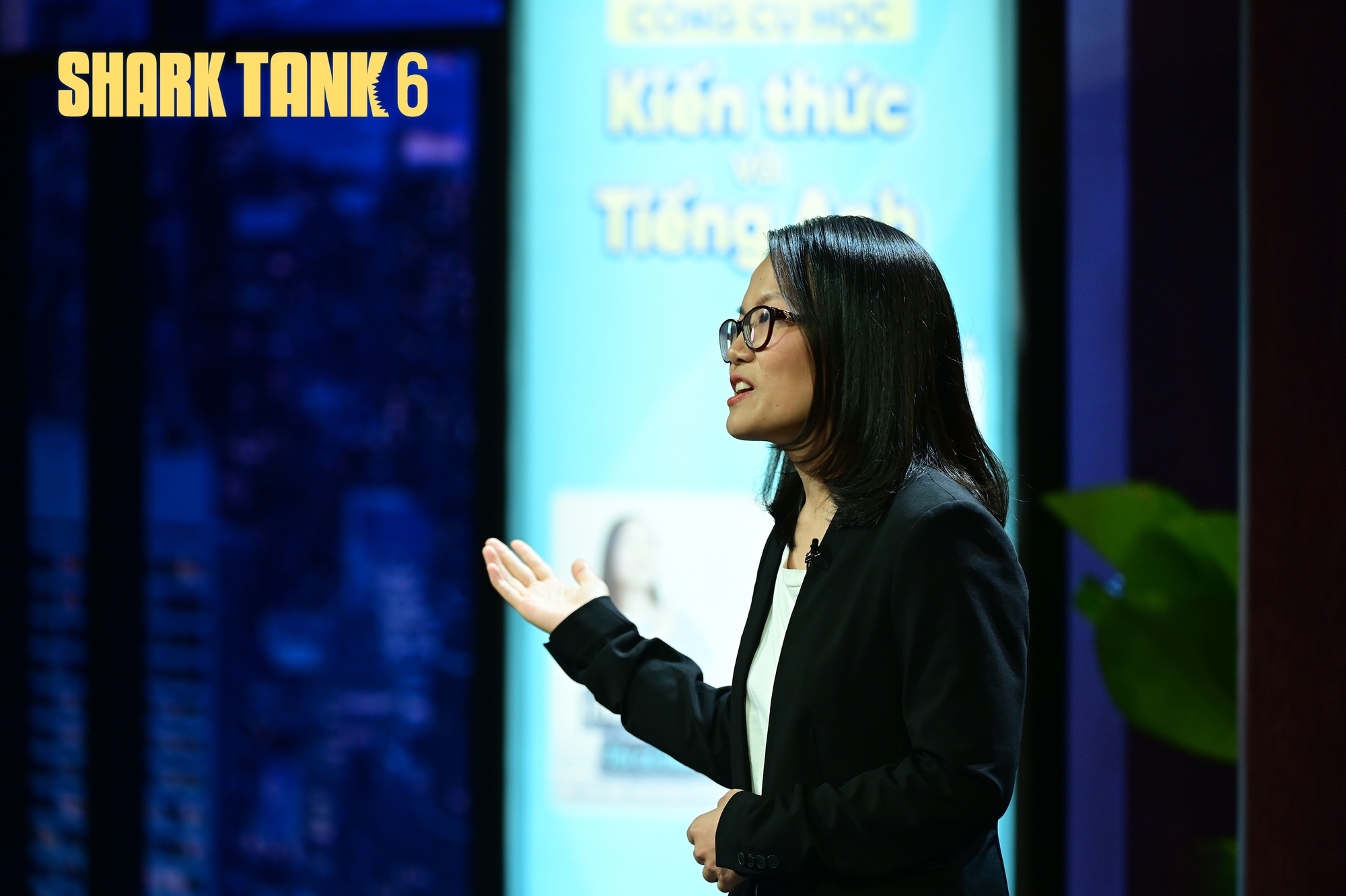 Shark Tank Việt Nam mùa 6 tập 4: Nữ sinh 16 tuổi gọi vốn thành công cho túi xách con mèo - Ảnh 6.