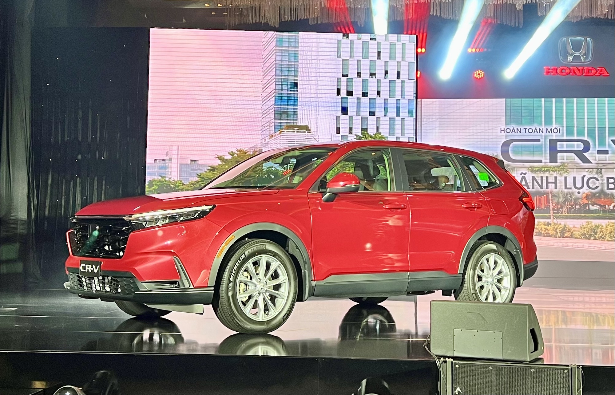 Honda CR-V 2024 ra mắt Việt Nam, giá từ hơn 1,1 tỷ đồng - Ảnh 1.