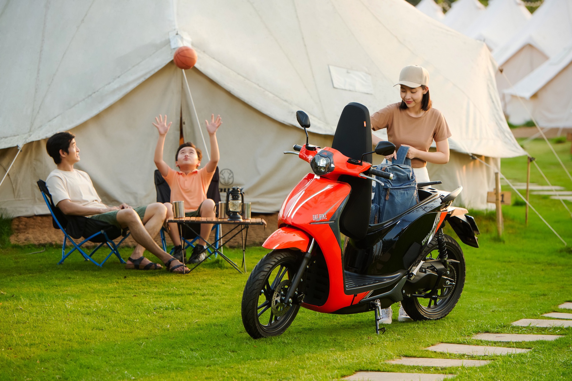 “Nghĩ được, làm được”, Dat Bike mang đến lời giải cho “giao thông xanh” của Việt Nam - Ảnh 2. “Nghĩ được, làm được”, Dat Bike mang đến lời giải cho “giao thông xanh” của Việt Nam - Ảnh 2.