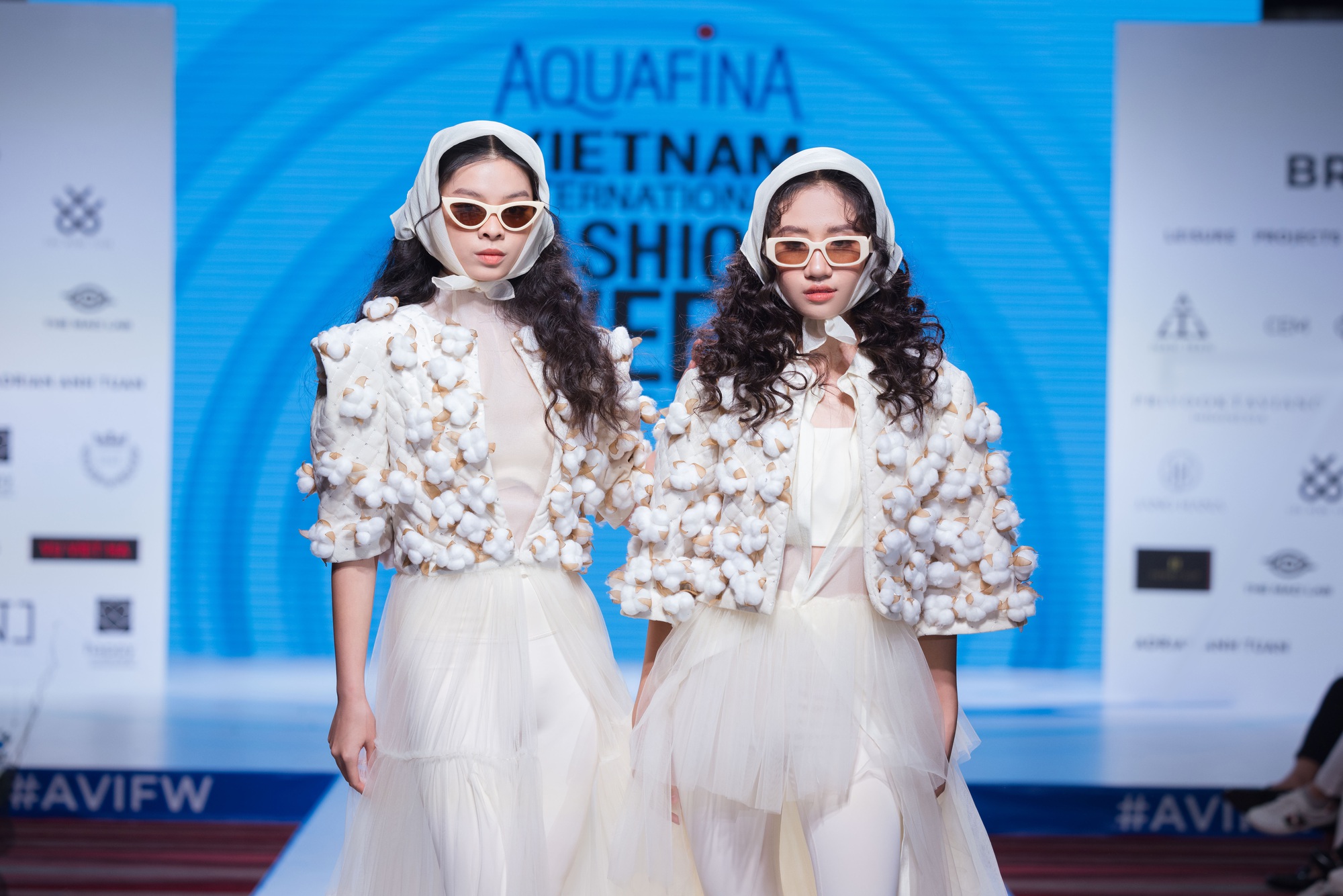 16 nhà thiết kế, thương hiệu sẽ tham dự Aquafina Tuần lễ thời trang Quốc tế Việt Nam - Ảnh 4.