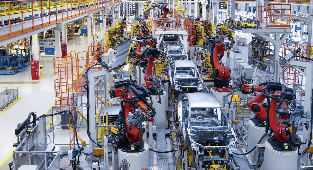 Sửa quy định kiểm tra chất lượng an toàn kỹ thuật ô tô, tăng chế tài xử lý cơ sở sản xuất - Ảnh 1.