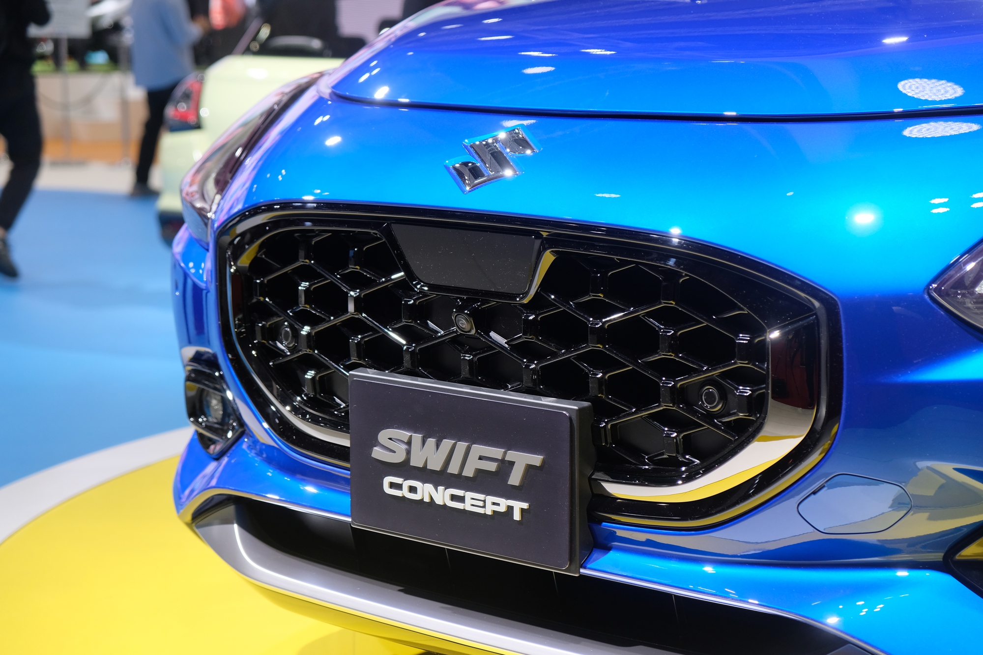 Cận cảnh Suzuki Swift concept: Xe ý tưởng giống thật nhất - Ảnh 6.