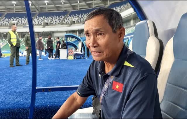 HLV Mai Đức Chung thừa nhận sự thật phũ phàng sau trận thua Uzbekistan  - Ảnh 1.
