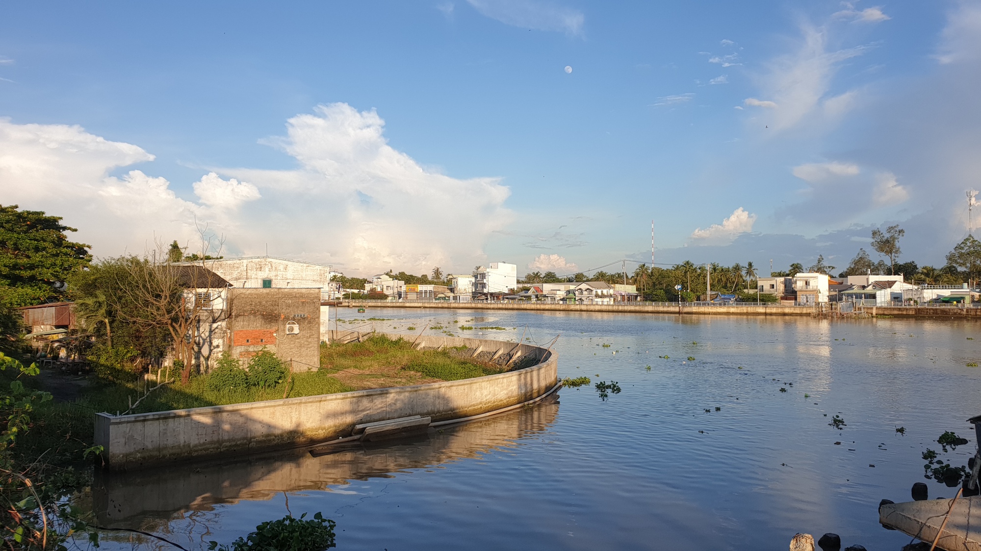 Công trường kè sông Cần Thơ ngổn ngang trước thời hạn còn 2 tháng để hoàn thành - Ảnh 11.
