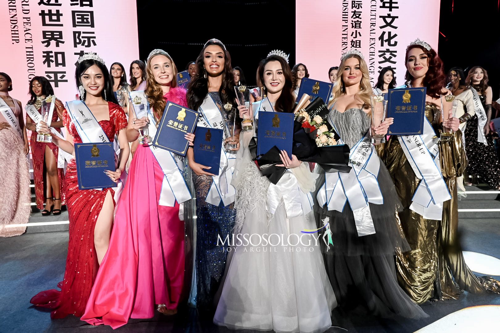 Người đẹp dân tộc Tày Nông Thúy Hằng giành ngôi vị Á hậu 2 Hoa hậu Hữu nghị Quốc tế 2023 - Ảnh 6.