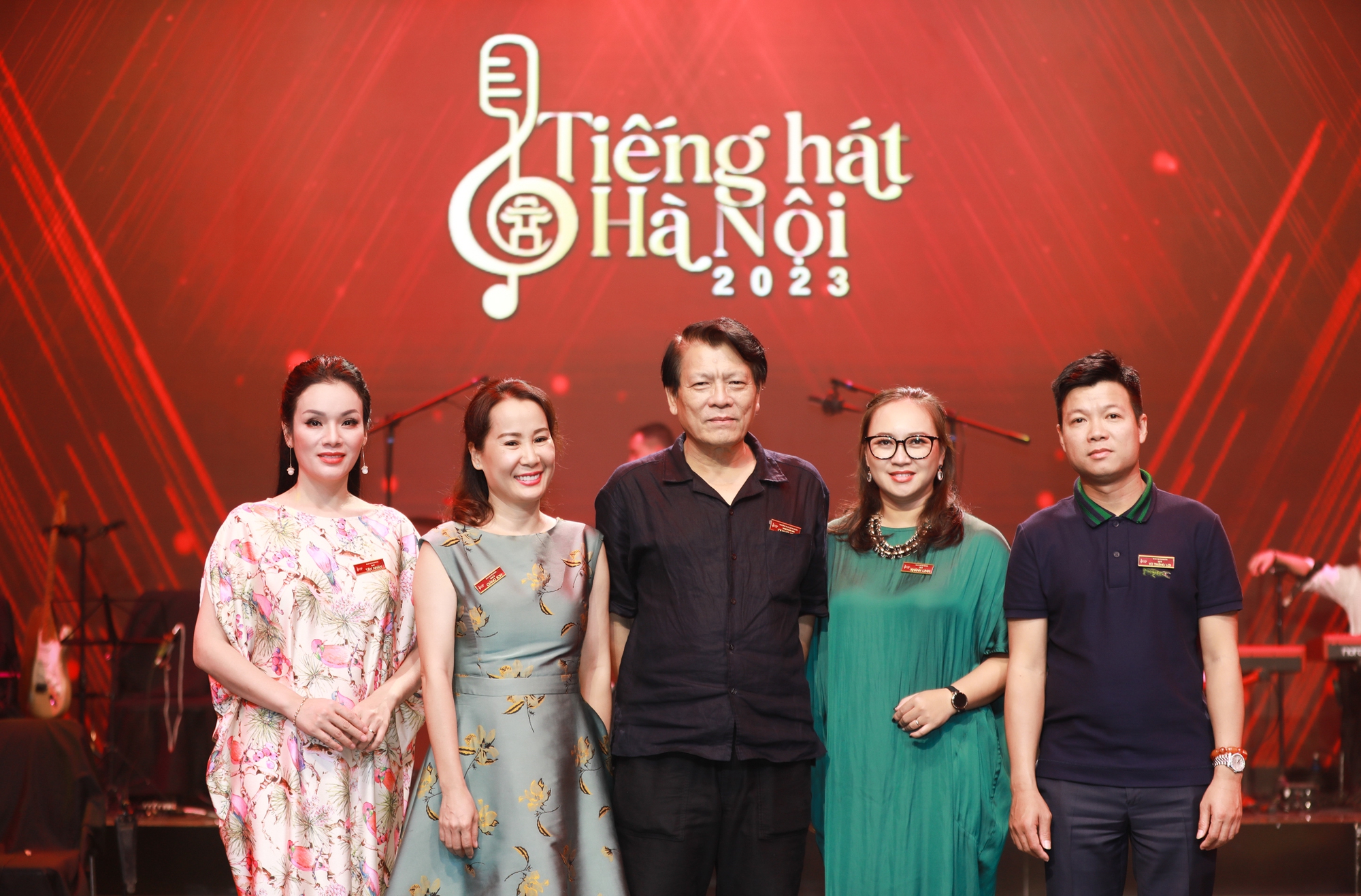 Cô gái 18 tuổi xứ Nghệ đã thắng giải Quán quân Tiếng hát Hà Nội 2023 - Ảnh 8.