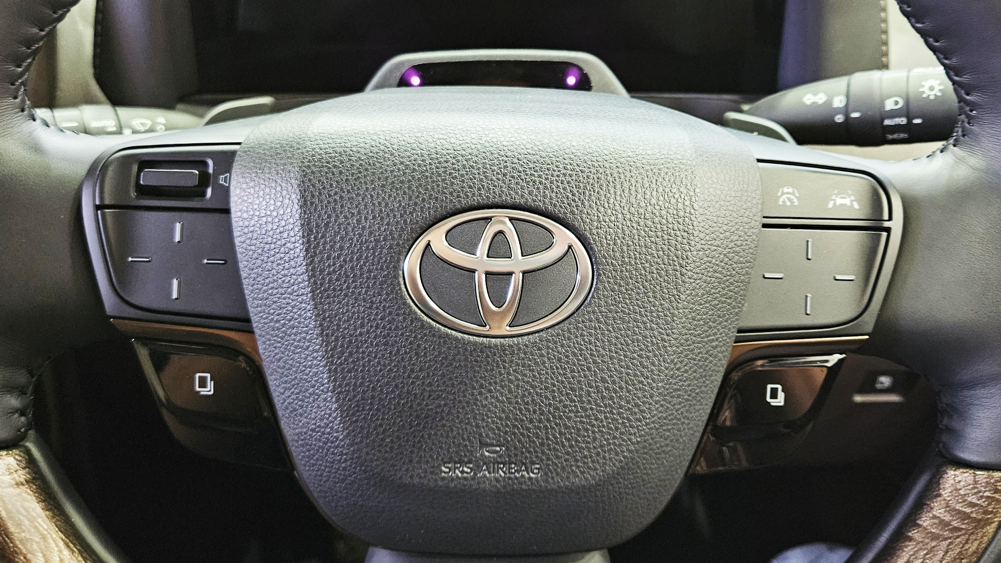 Cận cảnh &quot;chuyên cơ mặt đất&quot; Toyota Alphard hoàn toàn mới sắp ra mắt tại Việt Nam - Ảnh 8.