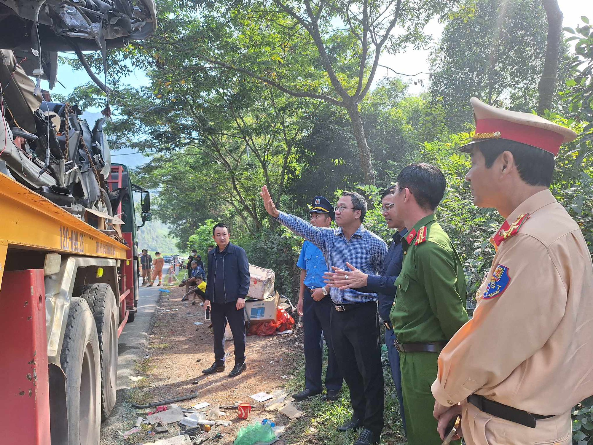 Nguyên nhân vụ tai nạn xe khách làm 5 người chết, 11 người bị thương ở Lạng Sơn - Ảnh 1.