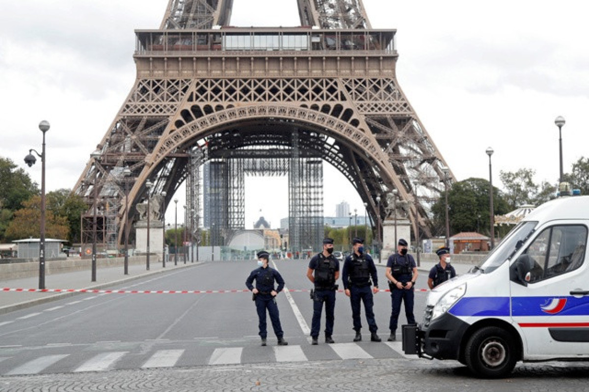 Các trường học Do Thái tại Paris phải sơ tán vì đe dọa đánh bom - Ảnh 1.