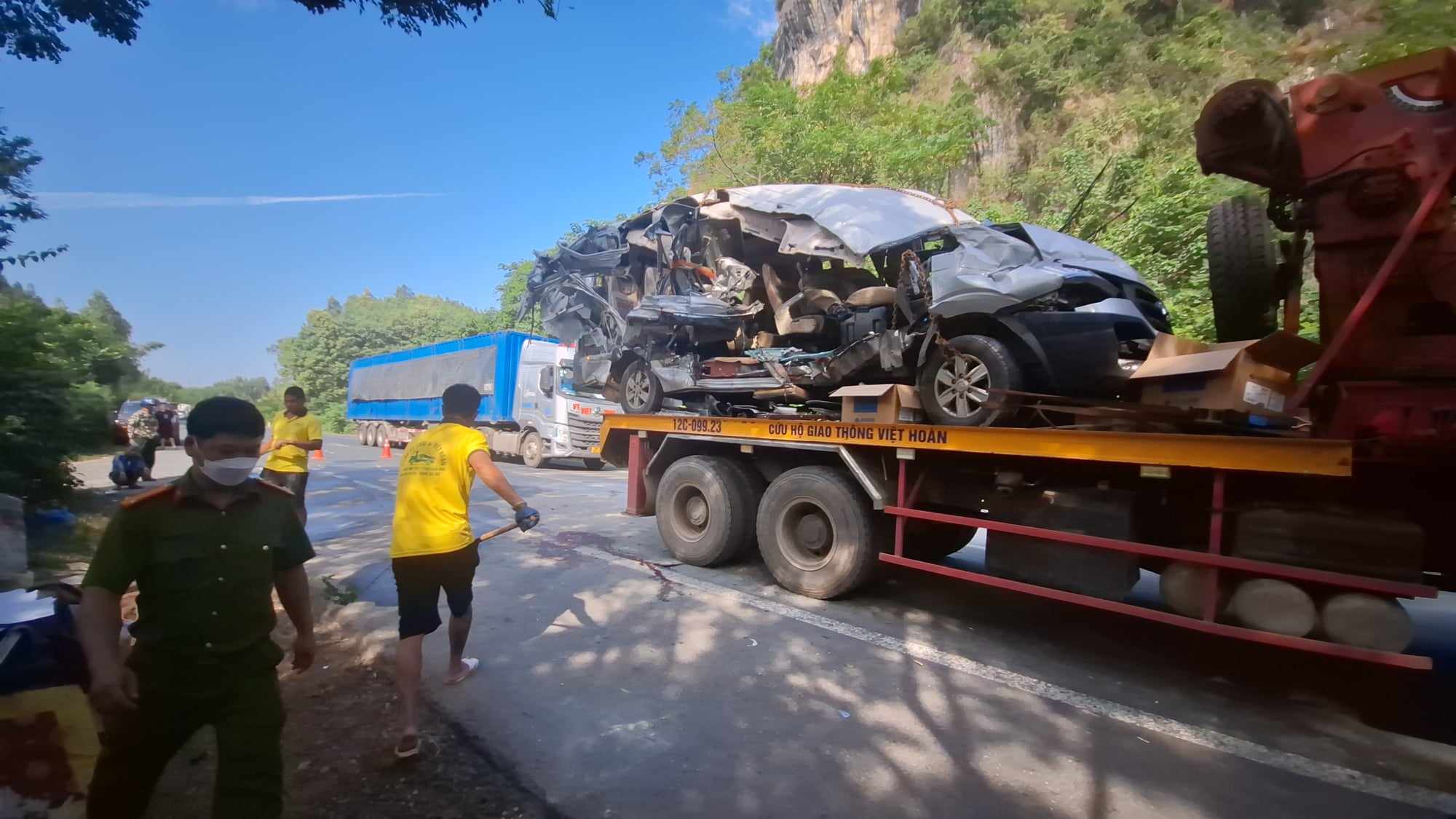 Danh tính nạn nhân vụ tai nạn xe khách 5 người chết, 9 người bị thương ở Lạng Sơn - Ảnh 2.