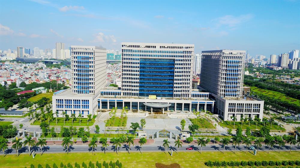 Chính phủ báo cáo Quốc hội tiến độ di dời trụ sở bộ, ngành khỏi trung tâm Hà Nội - Ảnh 1.
