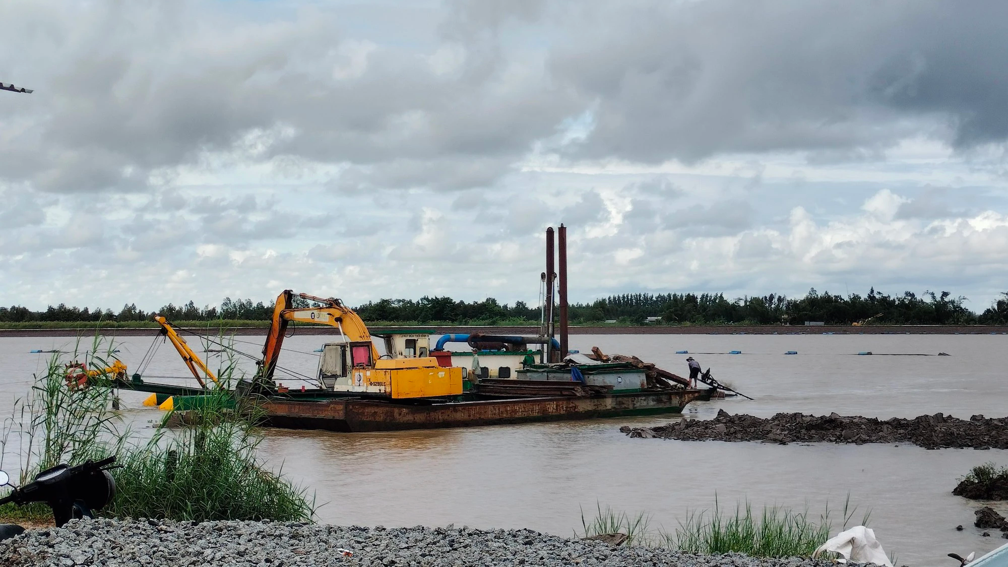 Công trình hồ chứa nước ngọt 184 tỷ đồng ở Cà Mau bị chậm tiến độ - Ảnh 2.