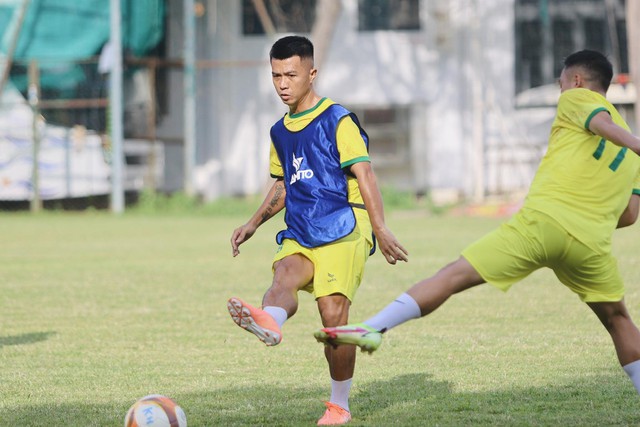 Đội bóng V-League ra quyết định chưa từng có trong lịch sử khiến tất cả ngã ngửa  - Ảnh 1.