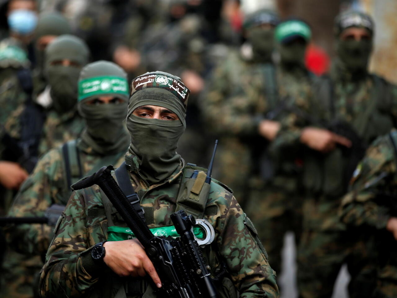 Hamas - Nhóm vũ trang vừa đột kích Israel hoạt động như thế nào?  - Ảnh 1.