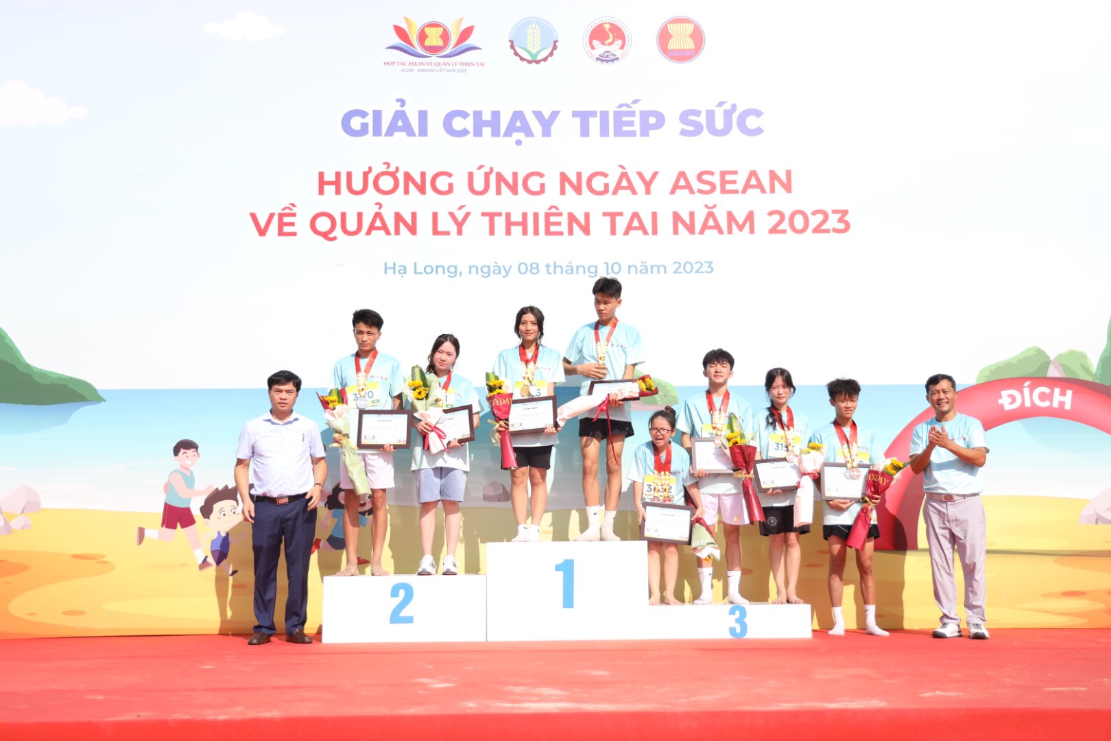 Hơn 1.000 người chạy tiếp sức hưởng ứng Ngày ASEAN về Quản lý thiên tai năm 2023 - Ảnh 2.