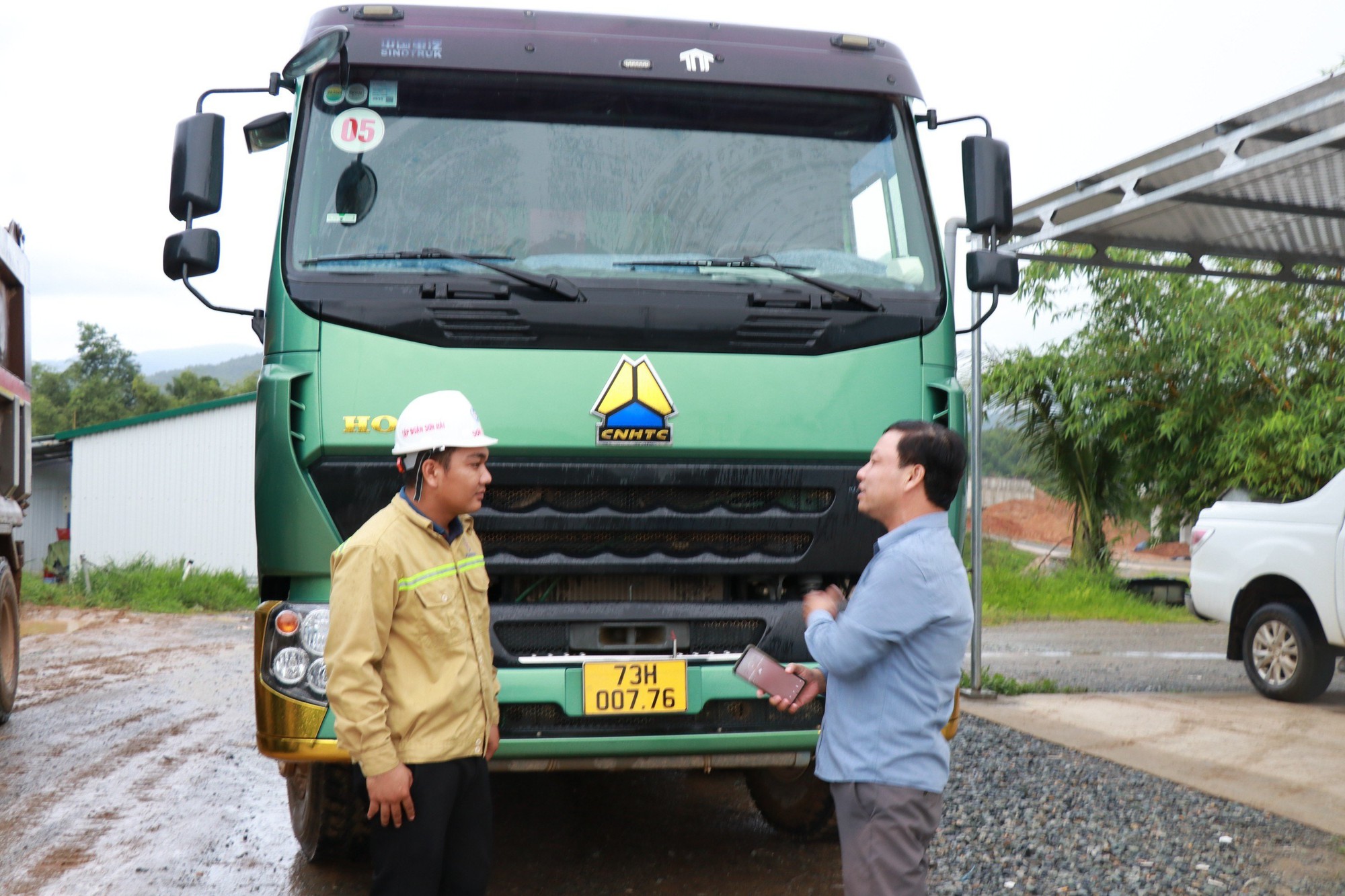 Cao tốc Vân Phong - Nha Trang: Thi công dưới “thiên la, địa võng” - Ảnh 3.