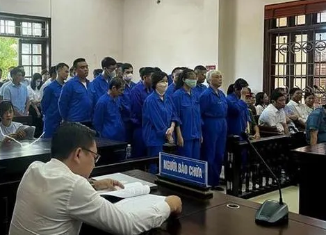 Nhiều cựu quan chức Thái Nguyên hầu tòa vì tiếp tay cho than lậu - Ảnh 2.