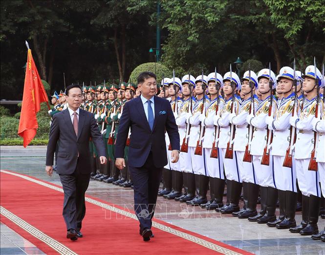 Chủ tịch nước chủ trì lễ đón Tổng thống Mông Cổ thăm cấp Nhà nước tới Việt Nam - Ảnh 3.