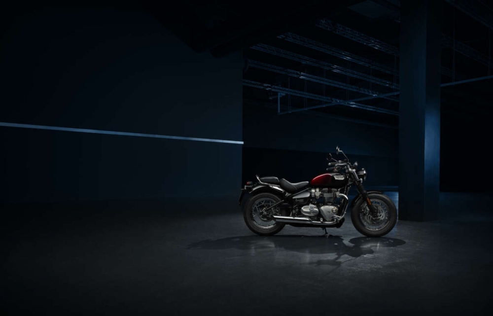 Mô tô hoài cổ Triumph Bonneville Stealth 2024 trình làng bản đặc biệt - Ảnh 9.