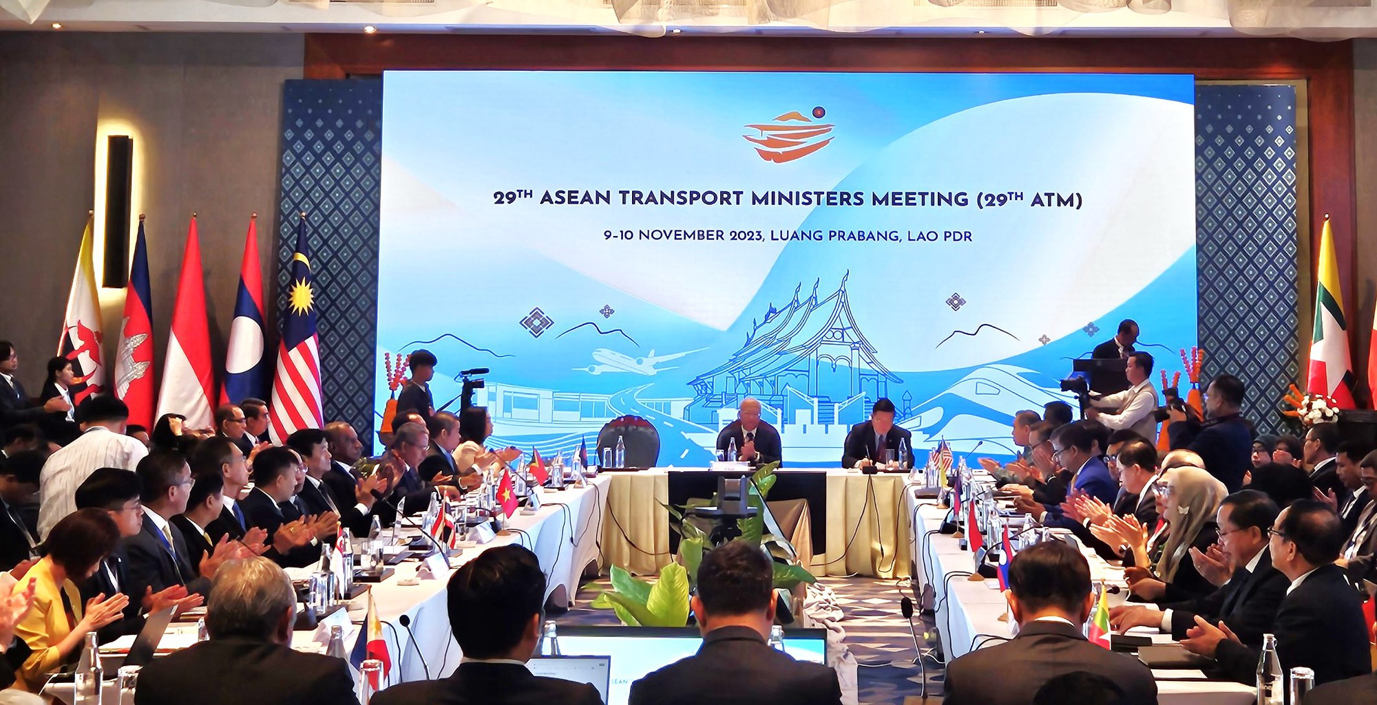 Hội nghị Bộ trưởng GTVT ASEAN: Thúc đẩy hợp tác toàn diện, vận tải xuyên biên giới - Ảnh 2.