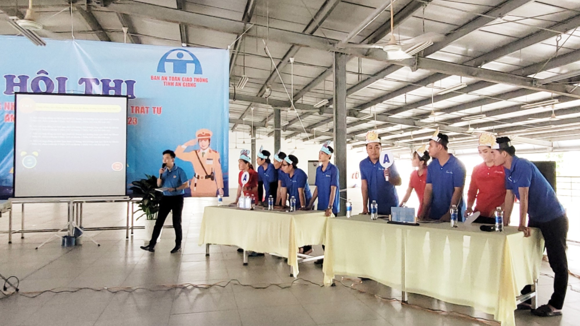 An Giang tổ chức thành công hội thi công nhân lao động với đảm bảo TTATGT năm 2023 - Ảnh 2.