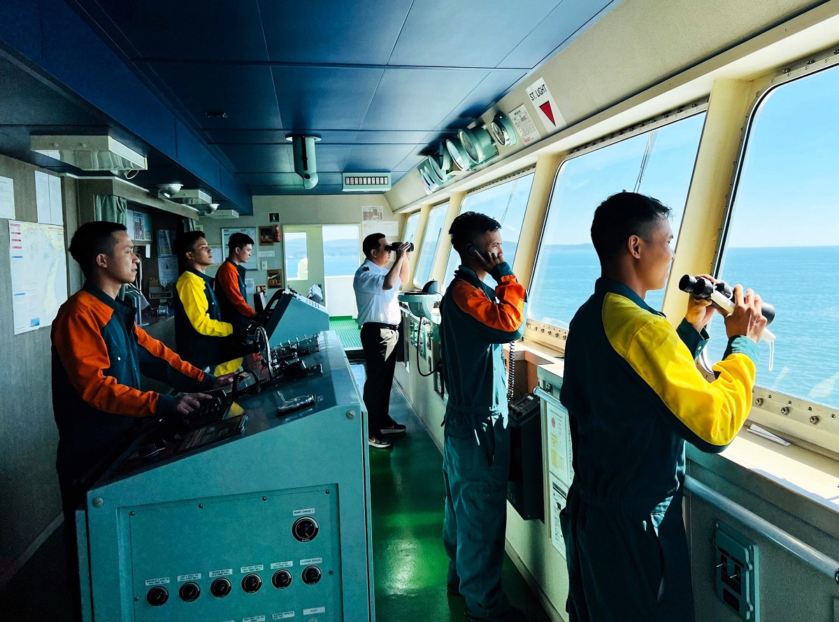 Tăng gần 20.000 thuyền viên được cấp giấy chứng nhận chuyên môn để đi biển trong 5 năm - Ảnh 1.