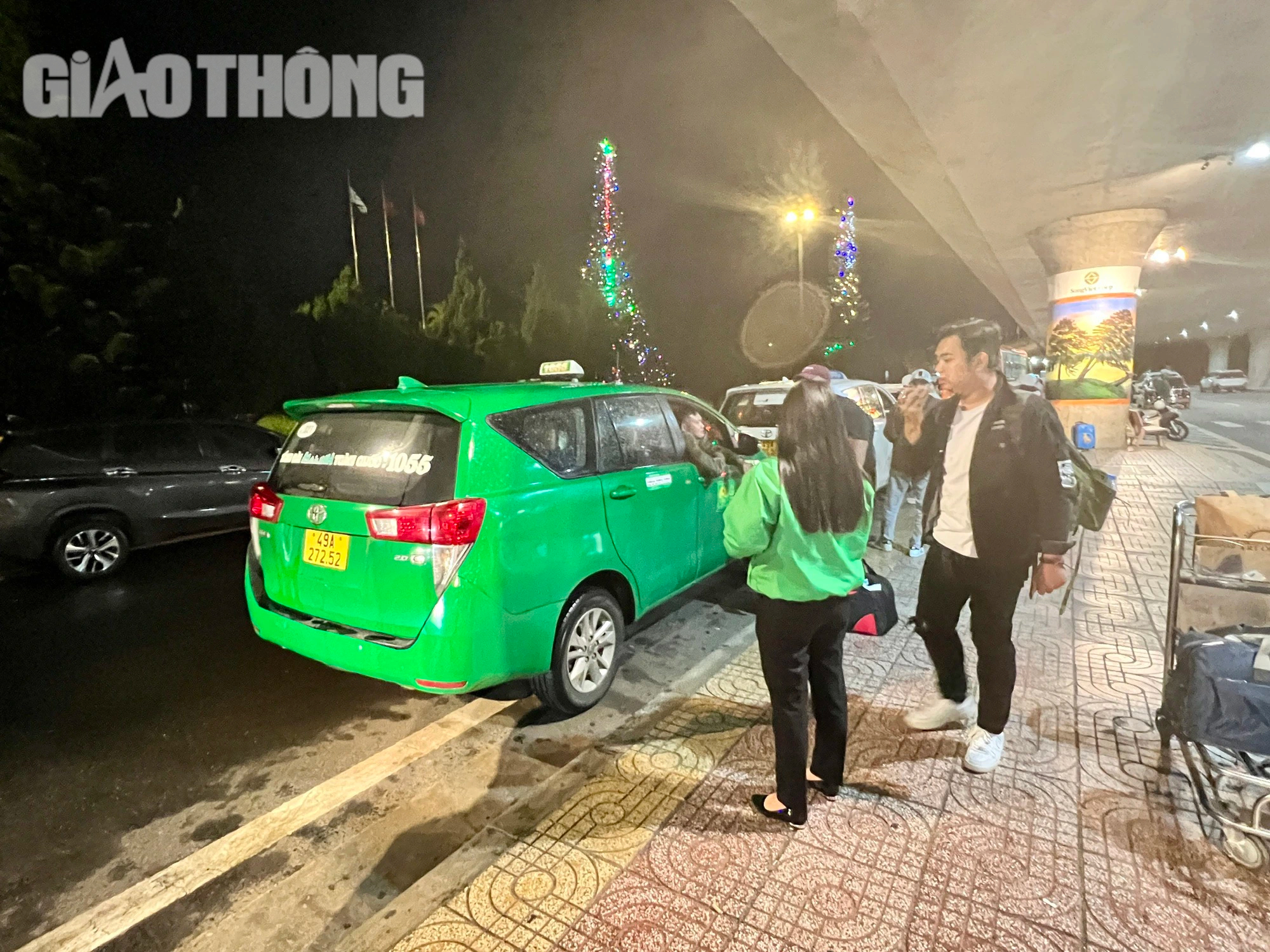 Taxi tại Lâm Đồng công khai giá cước trong 5 ngày Liên hoan phim Việt Nam lần thứ 23 - Ảnh 1.