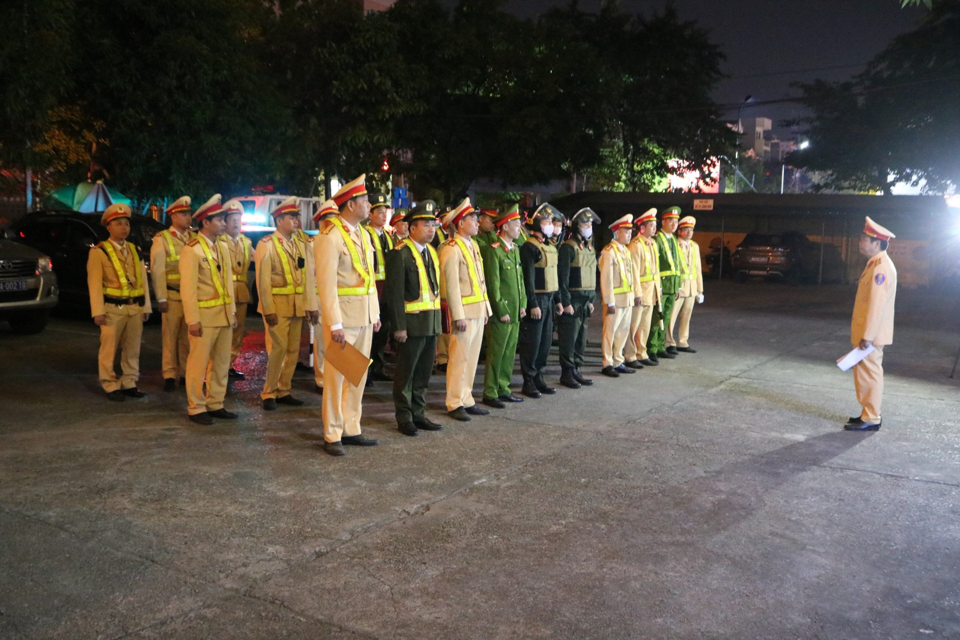 Thái Bình: Ra quân xử lý vi phạm trật tự an toàn giao thông - Ảnh 1.