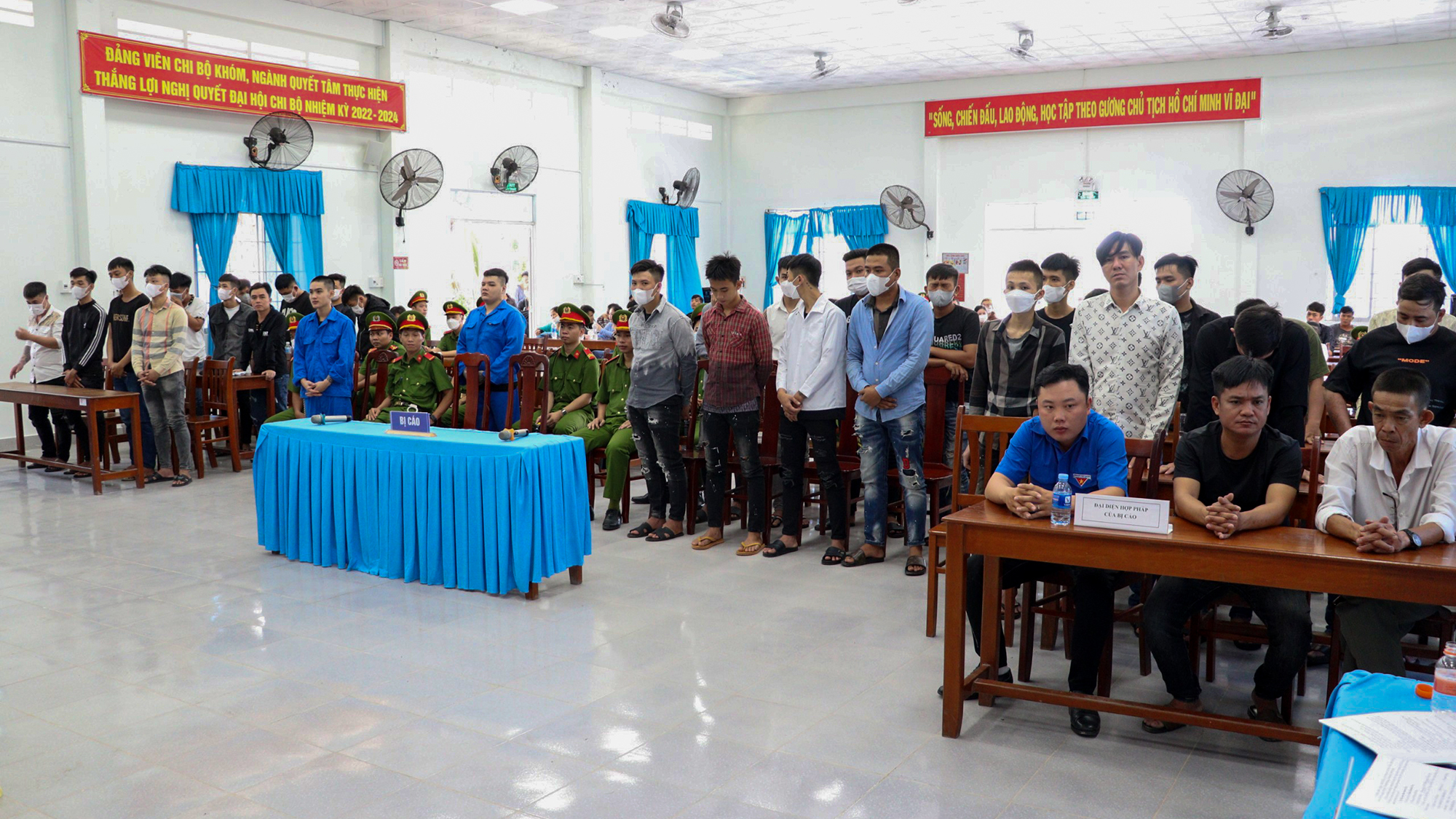 33 thanh niên rủ nhau giải quyết mâu thuẫn và cái kết 'đắng chát' - Ảnh 1.