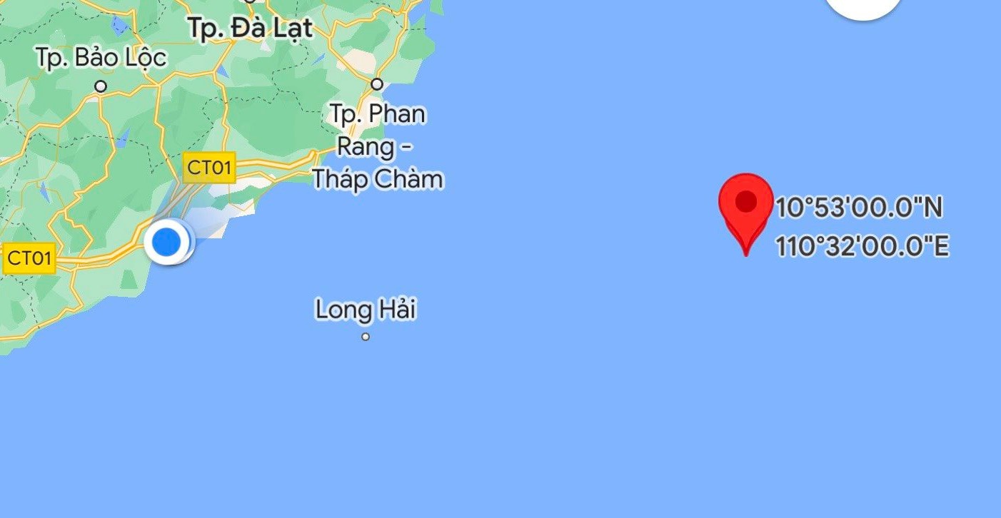 Bình Thuận: Tàu nước ngoài cứu sống 14 thuyền viên trên biển Phú Quý - Ảnh 1.