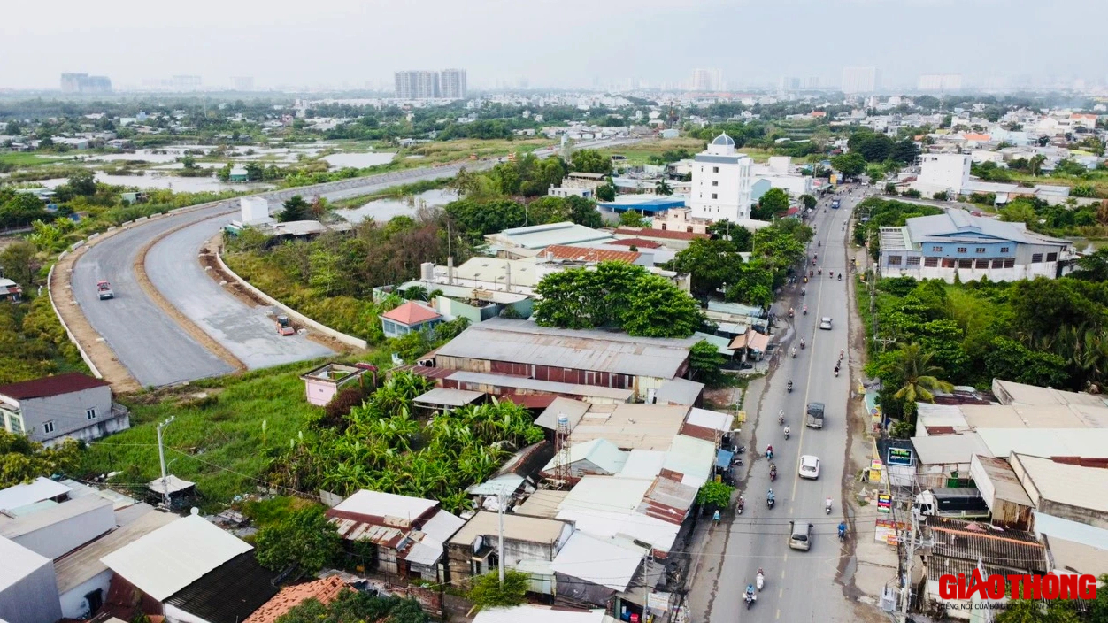 Khổ ải qua tuyến quốc lộ 50km/h ở TP.HCM đợi ngày nối cao tốc Bến Lức - Long Thành - Ảnh 7.