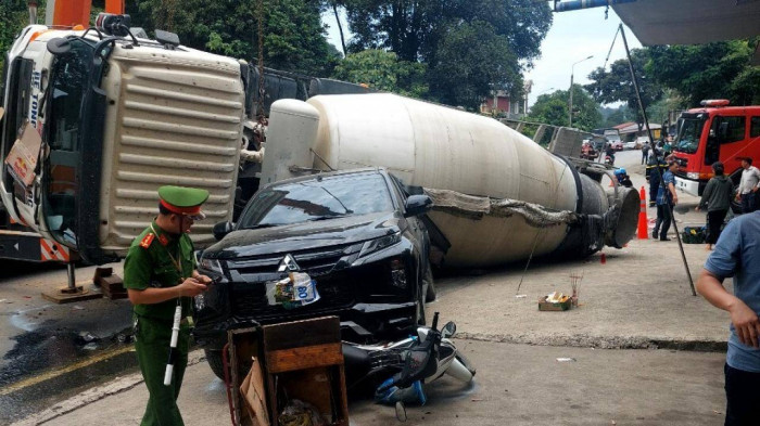 Lái xe gây tai nạn khiến ba người tử vong ở Lào Cai lĩnh 8 năm 6 tháng tù - Ảnh 2.