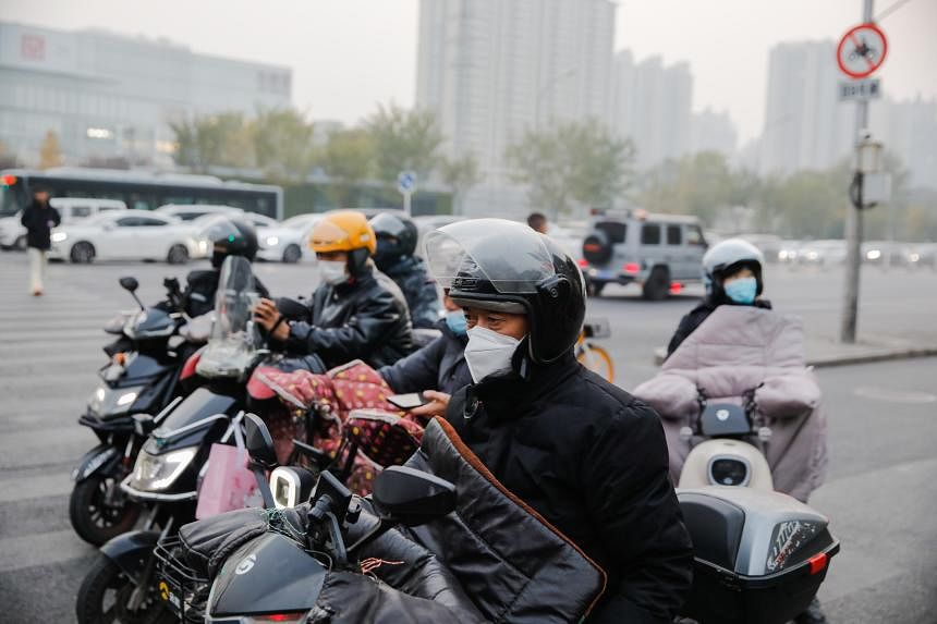 WHO đề nghị Trung Quốc cung cấp thông tin về đợt bùng phát bệnh hô hấp - Ảnh 1.